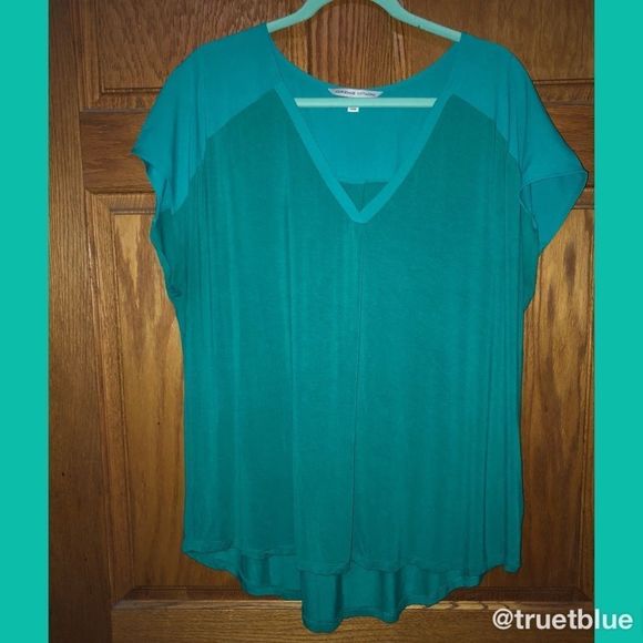 Adrienne Vittadini Tops - Adrienne Vittadini Teal Top Sz XXL
